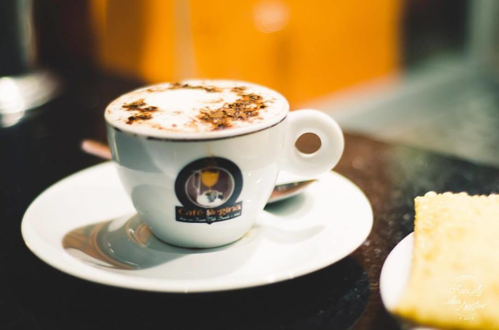 Para todas as horas: O tradicional café de coador do Café Regina — foto 2