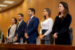 Mesa composta por Cátia Vasques, Verônica Matos, Nelson Hossri, Dr. Sérgio Maia e Maria Nazaré Guerino Vasques