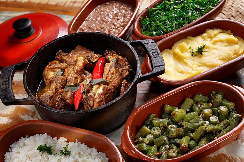 Fogão a lenha, moda de viola e comida mineira: Restaurante Fogão Mineiro é o destino certo para bons momentos — foto 1