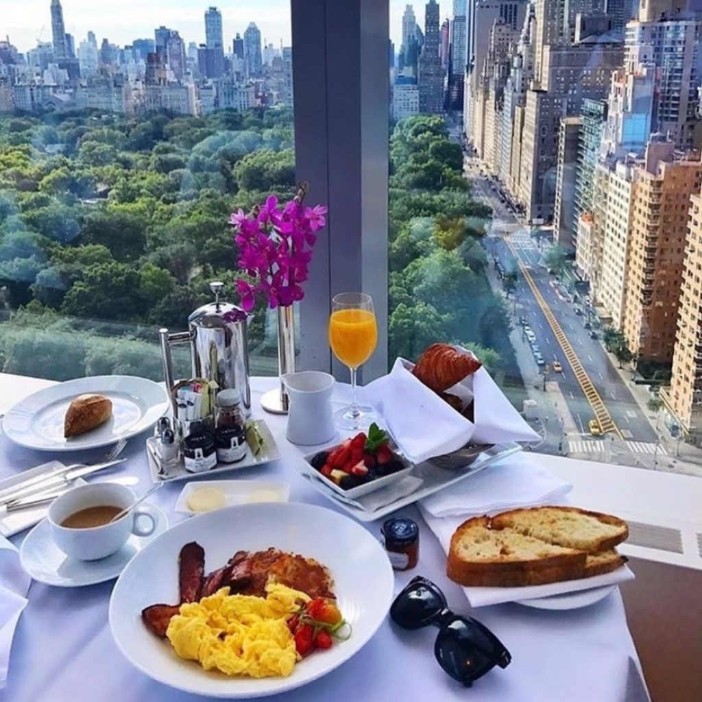 Hotel em Nova York faz passeio para os amantes do Natal — foto 2