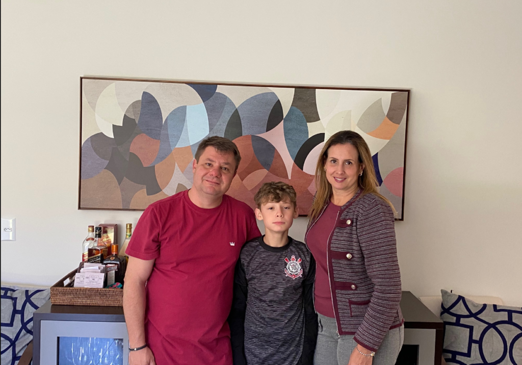 Crédito: Divulgação | Legenda: João Fortunato Vicentini Júnior, Álvaro Warchawsky Vicentini e Lygia Pelosini Warchawsky Vicentini