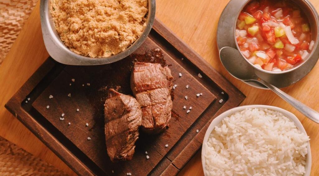 Churrascaria no Cambuí é a melhor opção para menu executivo no jantar — foto 1