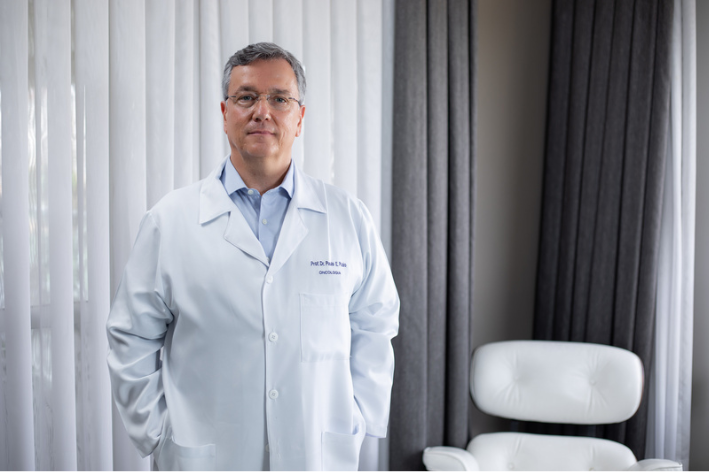 Legenda: Dr. Paulo Pizão, oncologista Crédito: Matheus Campos