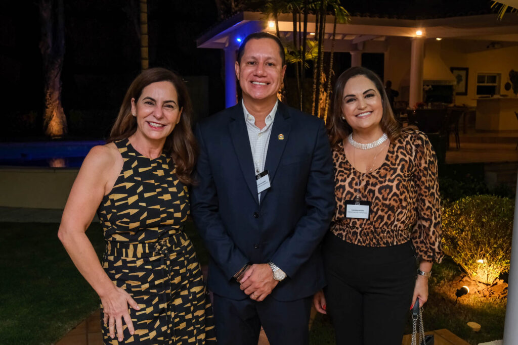 Silvia Quirós, Junior Felisbino e Fabiana Dester