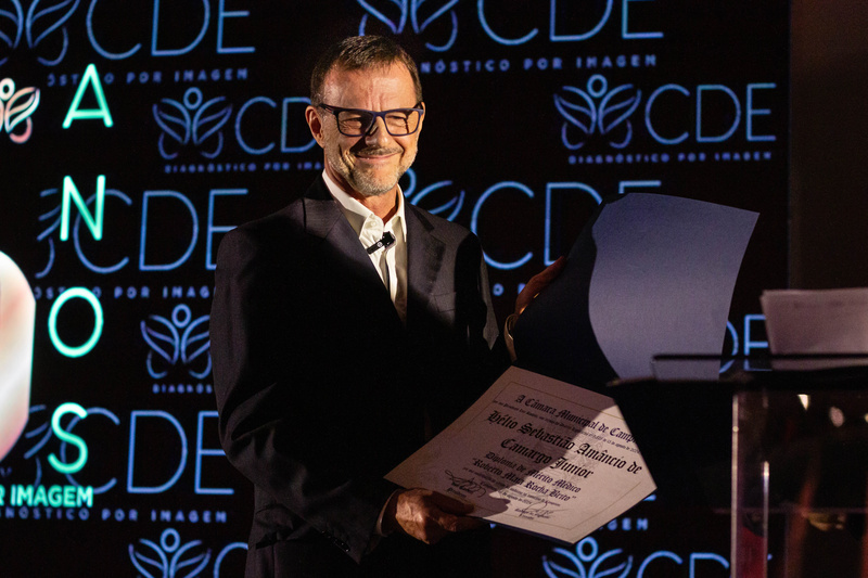 Dr. Hélio de Camargo recebeu o Diploma de Mérito Médico “Roberto Maia Rocha Brito” pela Câmara Municipal de Campinas (Crédito: Divulgação)