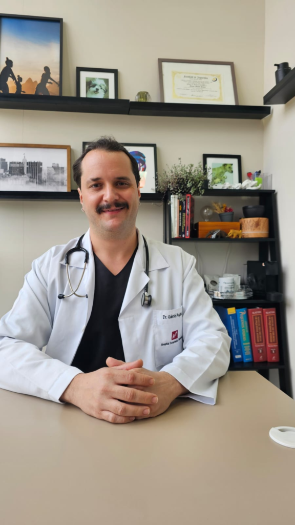 Gabriel de Vasconcellos Aquino, anestesista e líder do setor de Anestesiologia do HVT (Crédito: Divulgação)